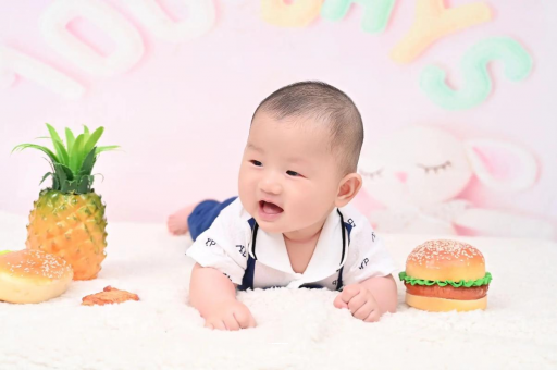 衡东宝宝在妈妈肚子里